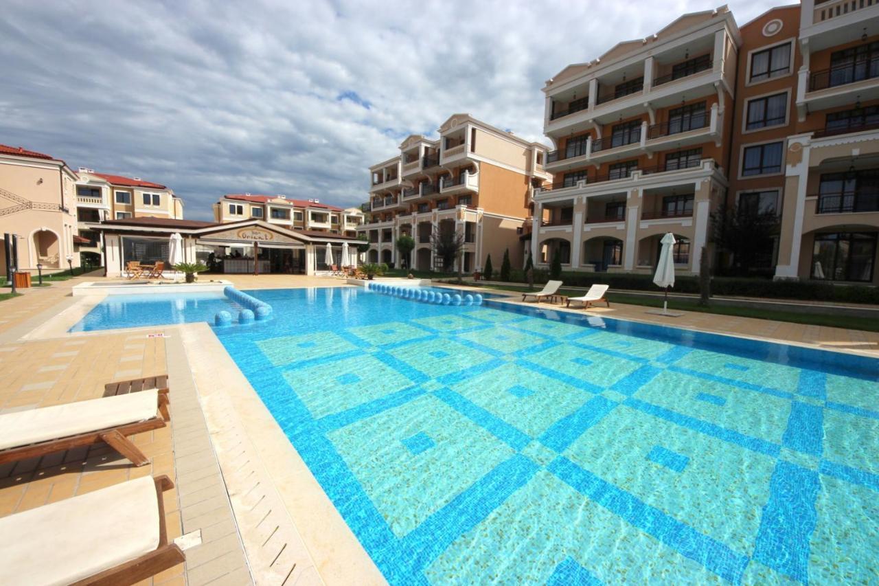 Green Life Beach Resort Apartment Sosopol Exterior foto